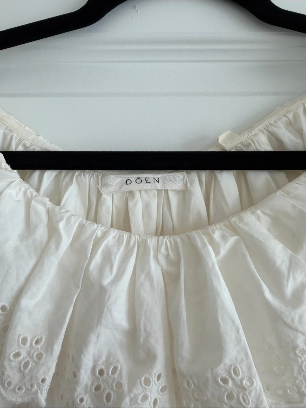 Doen Cream Ruffle-Neck mini dress - Picture 2 of 3